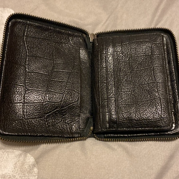 Kenneth Cole wallet - Picture 4 of 9